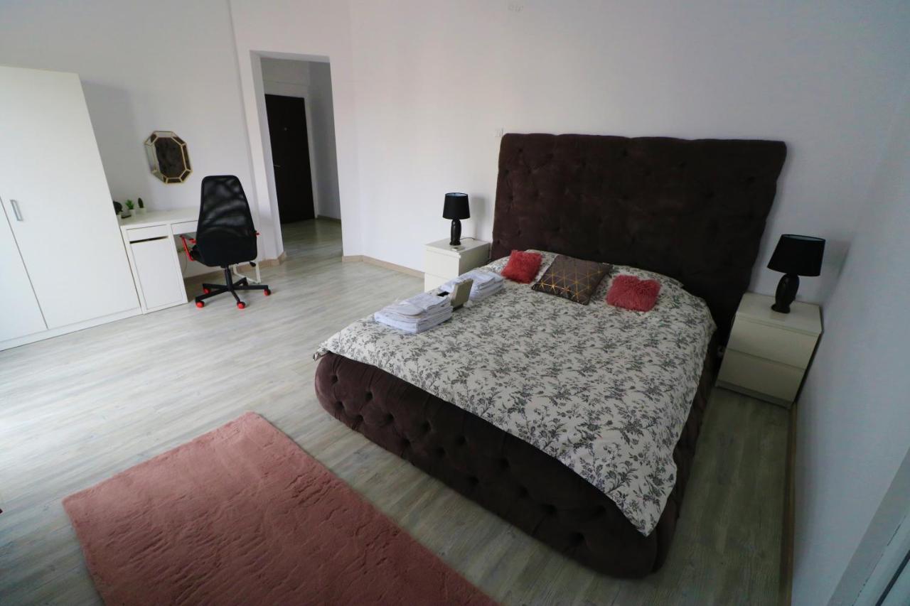Athenee Palace Apartment - Panoramic View Terrace & Balcony - Free Minibar Bucharest Exterior photo