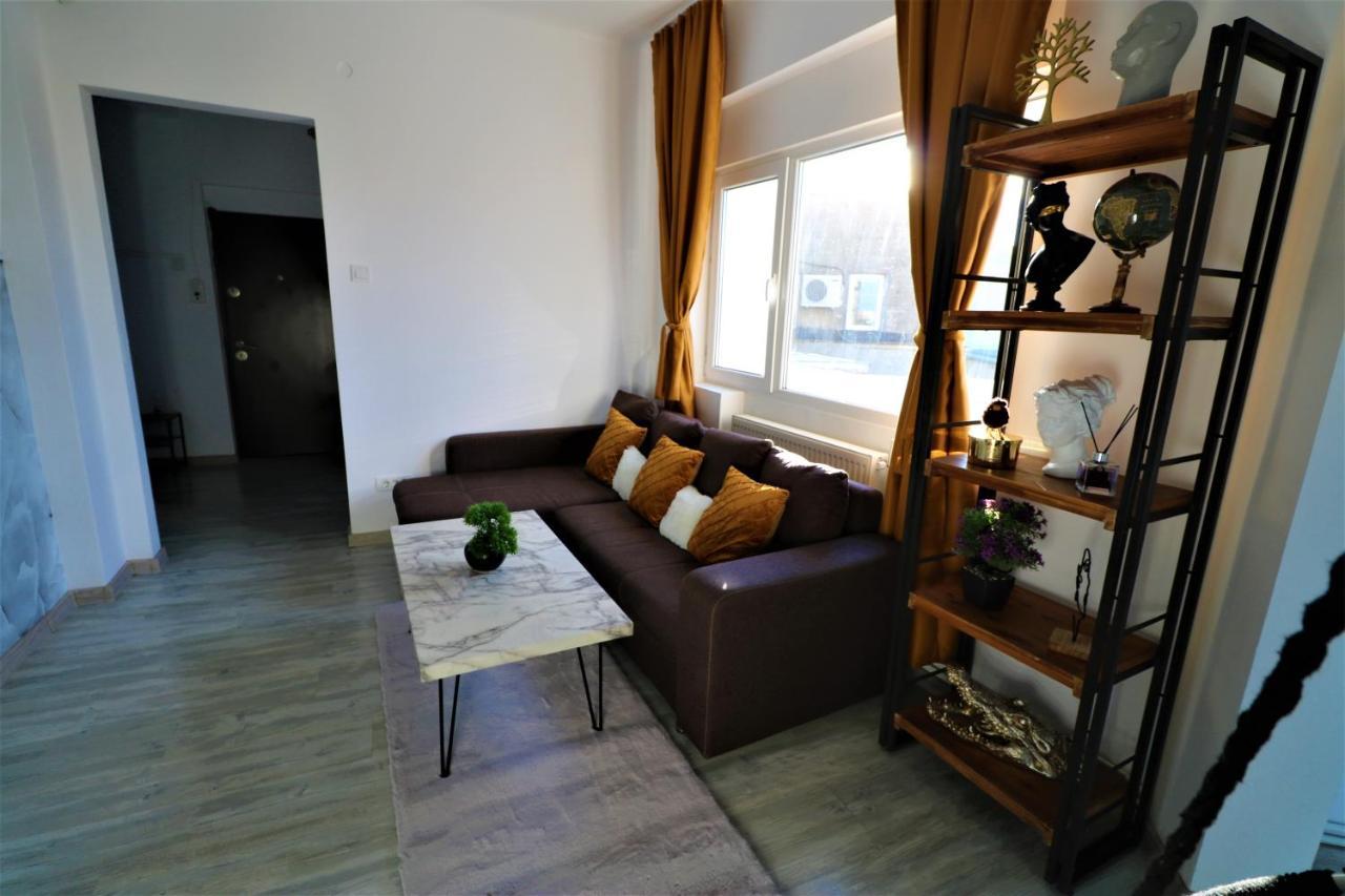Athenee Palace Apartment - Panoramic View Terrace & Balcony - Free Minibar Bucharest Exterior photo