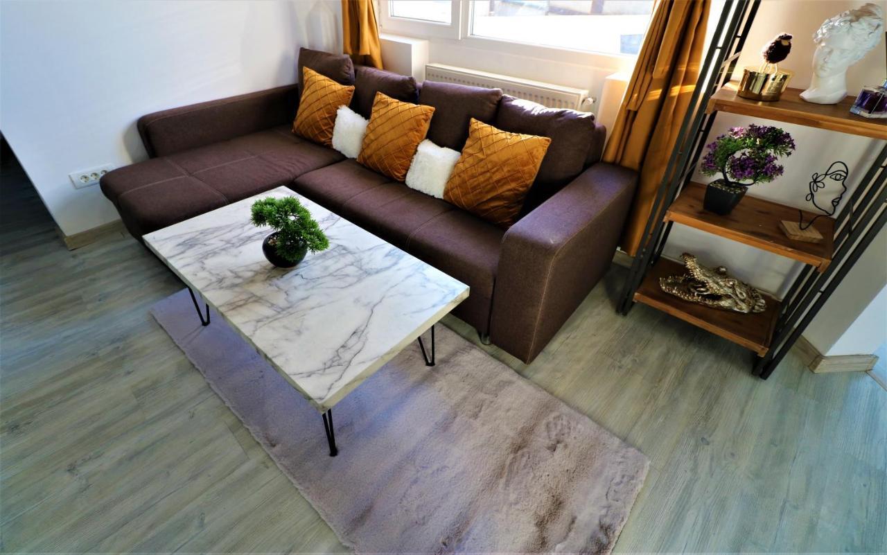 Athenee Palace Apartment - Panoramic View Terrace & Balcony - Free Minibar Bucharest Exterior photo